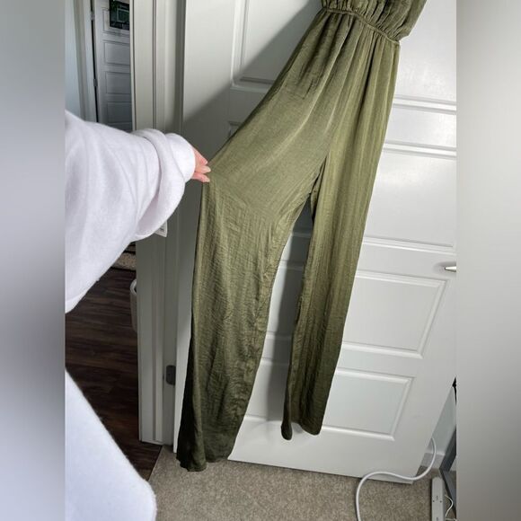 Gabrielle Union Olive Green Jumpsuit - Picture 3 of 9